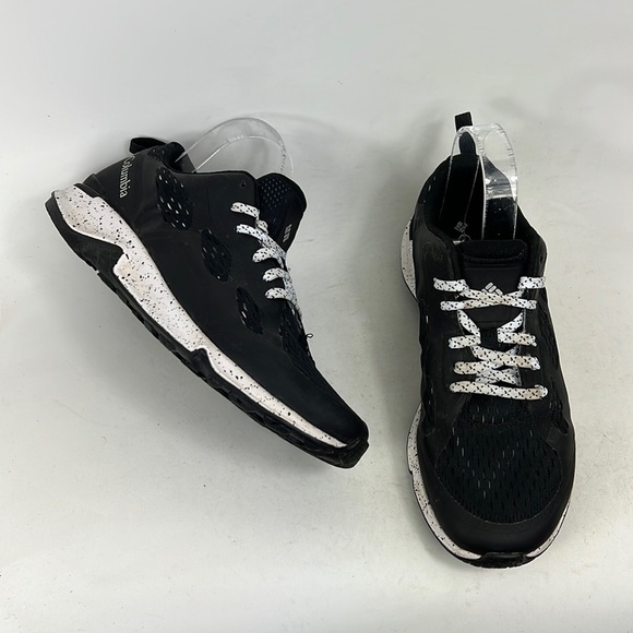 Columbia black white lace up minimalist athletic shoes sneakers women's size 9 - Picture 1 of 9